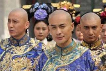 清朝康熙皇帝为什么叫玄烨？康熙的儿子分别叫什么？